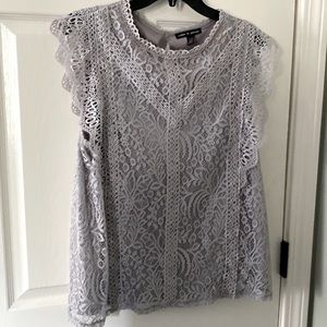 Gorgeous lace ruffle sleeve tee